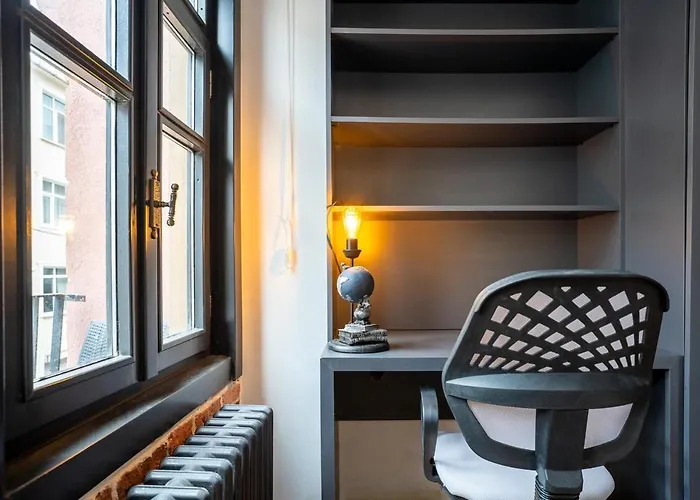 Cozy Urban 1br Nest With Balcony Charm Apartmán *